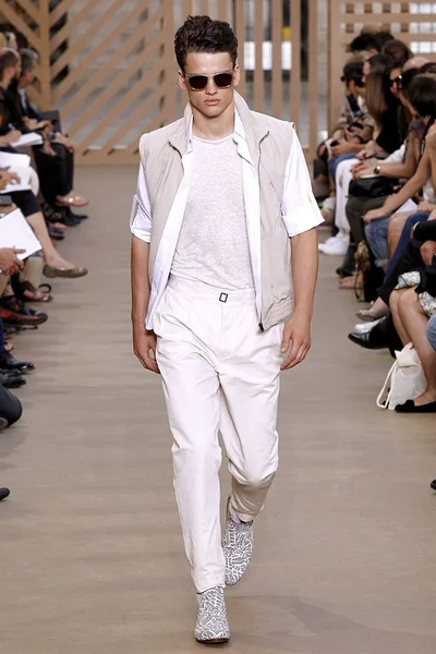 Look 31